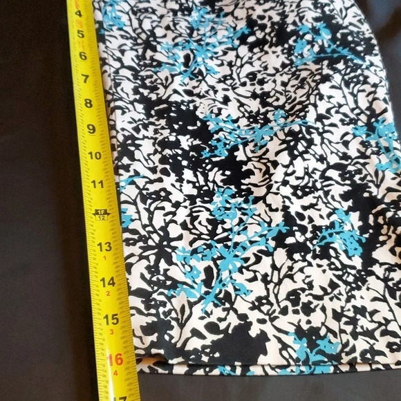 Ann Taylor Women’s Capri Pants, Slight Stretch, Turquoise, Black & White Sz 6 - Picture 9 of 11